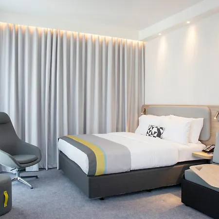 Hotel Express Stuttgart-waiblingen, An Ihg 3*
