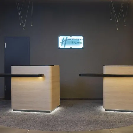 Hotel Express Stuttgart-waiblingen, An Ihg 3*