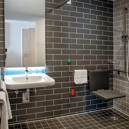 Express Stuttgart-waiblingen By Ihg Hotel